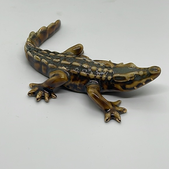 Golden Pond Collection by GREEN TREE Aligator - Picture 3 of 8